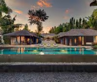 Вилла Mata Air, Бассейн на закате